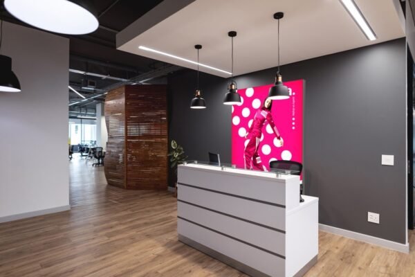 Šviesdėžė adFrame LMS - kabinama ant sienos | Šviesdėžės gamyba