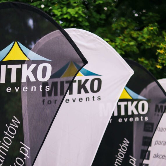 Vėliavų gamyba Flyer (lašo formos)