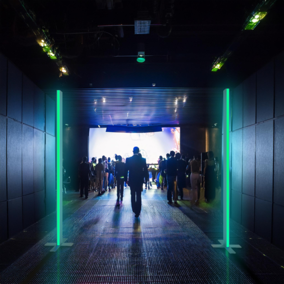 Šviečiantis boršiūrų laikiklis LuminaStick RGB