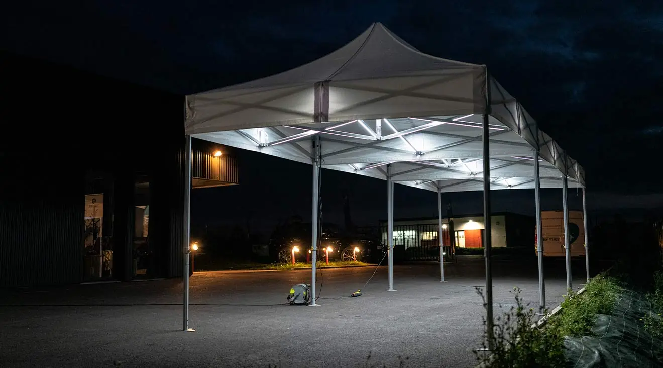 Prekybine palapine su apsvietimu Octa Pro LED