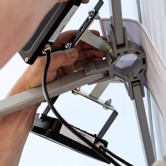 Prekybinė palapinė 3x4,5 Octa Go su reklama ant stogo + 3 sienos su spauda