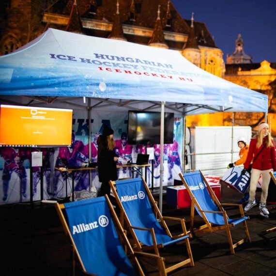 Prekybinė palapinė 3x6 Octa Go su reklama (spauda ant stogo ir trijų sienų)