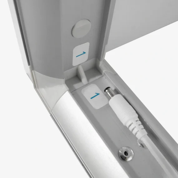 Rakinamas ir šviečiantis staliukas renginiams adTribune Flex Lock