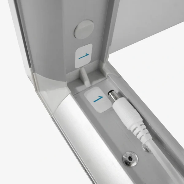 Rakinamas ir šviečiantis staliukas renginiams adTribune Flex Lock