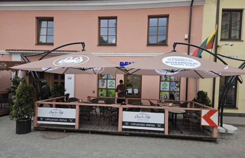 Lauko skėčiai kavinėms